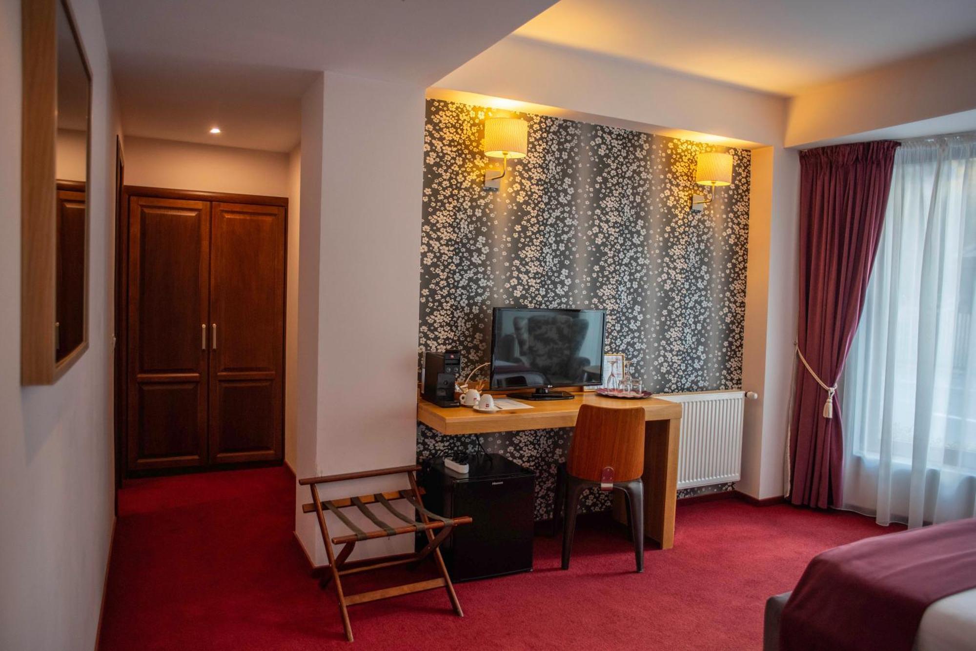 Paj Hotelul Retreat & Spa Синая Екстериор снимка